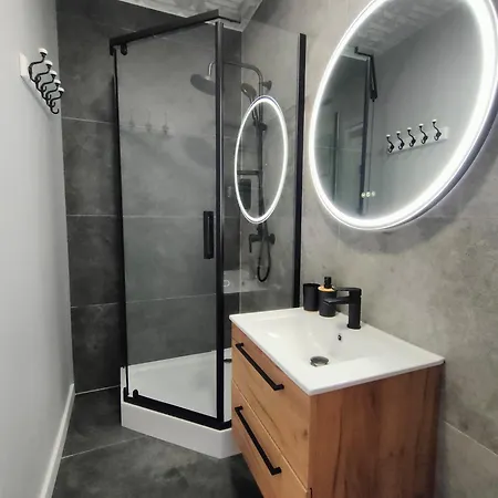 721 Slate * イェドリナ・ズドルイ